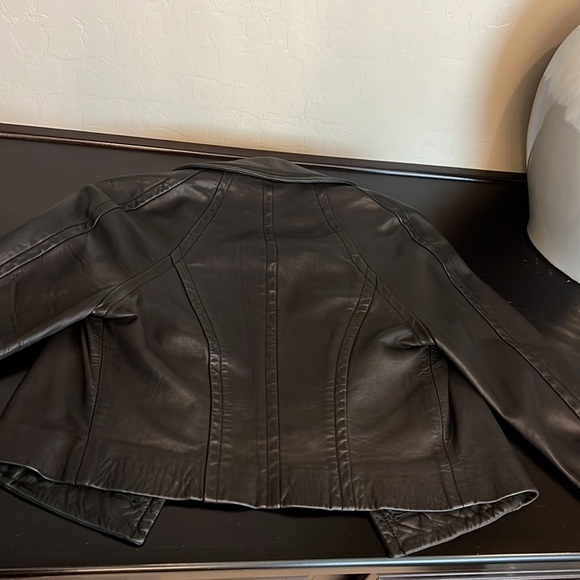 Authentic Yigal Azrouel black cropped leather jacket in black, size S - Picture 4 of 11